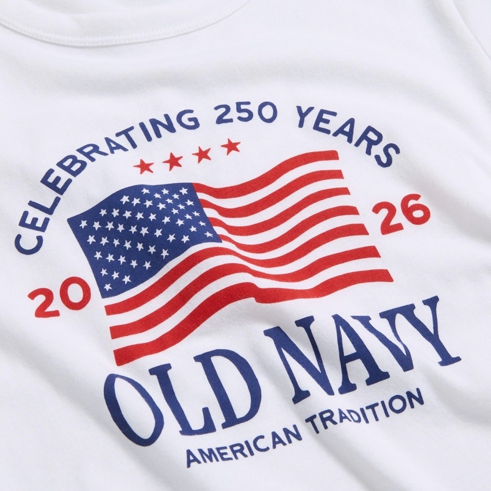 Old Navy White American Tradition Tee - Picture 3 of 5